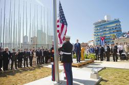 V Havani znova zaplapolala ameriška zastava (foto)