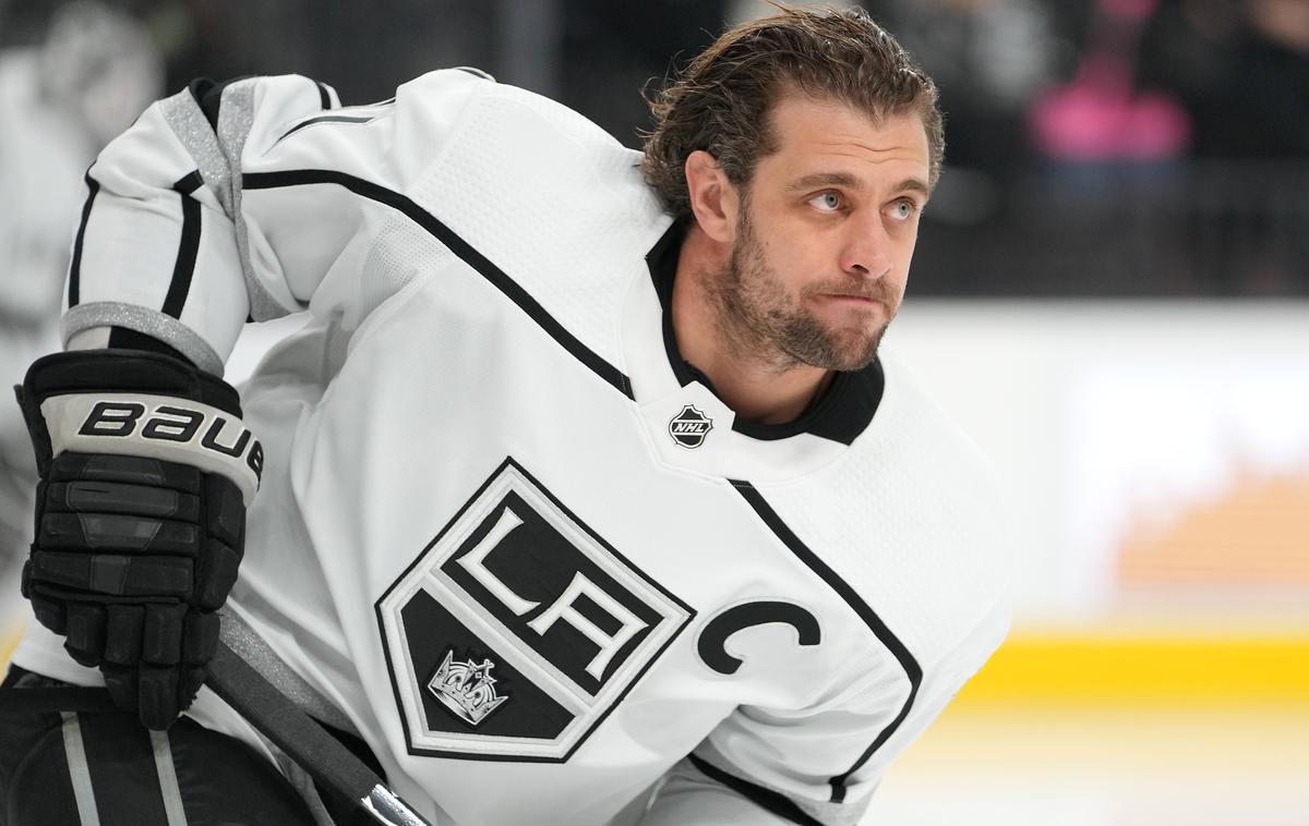 Anže Kopitar | Los Angeles Kings so s 4:2 premagali Tampo. Kapetan kraljev Anže Kopitar je bil podajalec pri četrtem zadetku kraljev v zadnji tretjini. | Foto Reuters