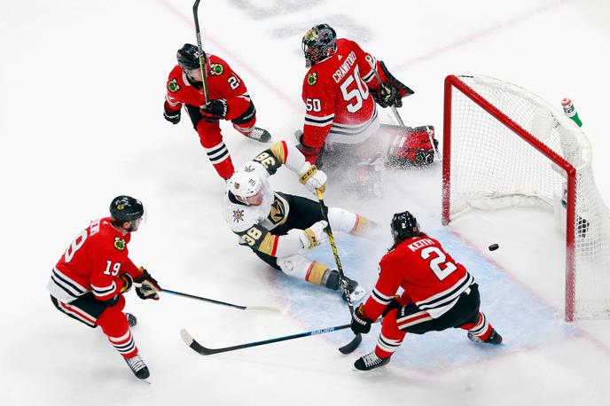 Chicago Blackhawks - Vegas Golden Knights | Chicagu je po treh porazih v končnici le uspelo zmagati in se izogniti vegaški metli. | Foto Guliver/Getty Images