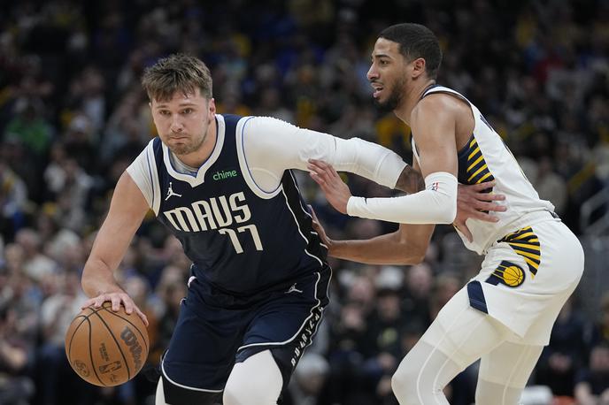 Indiana Dallas | Luka Dončić je bil s 33 točkami prvi strelec srečanja. Toliko jih je dosegel tudi center Indiane Myles Turner in s tem poskrbel za svoj osebni rekord sezone. | Foto Guliverimage