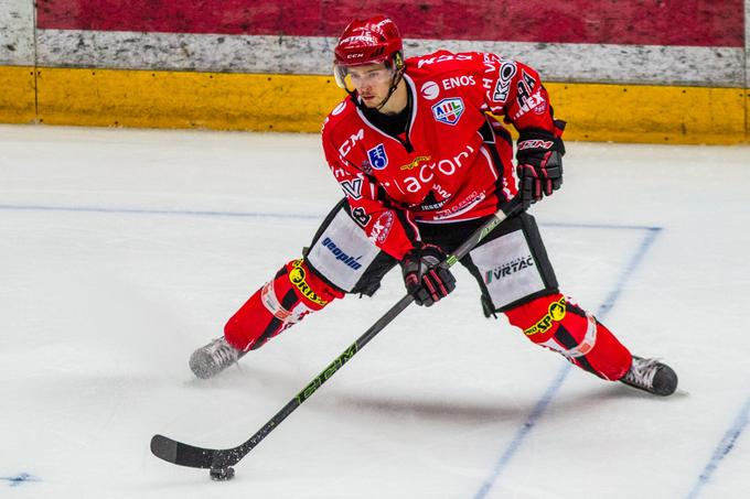 Jure Sotlar je bil v pogovoru za podaljšanje sodelovanja z Jeseničani, a se je nato preselil v Italijo. | Foto: HDD Jesenice, Drago Cvetanovič