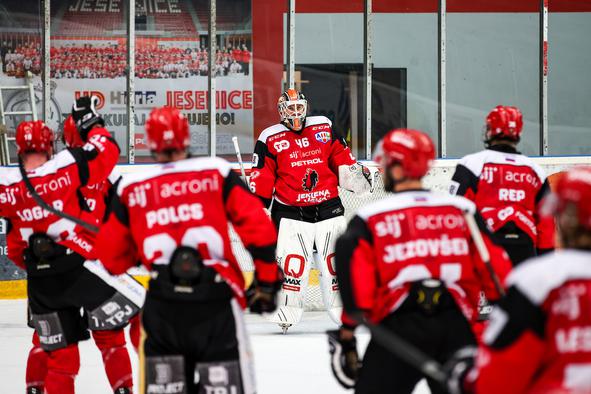 Železarji zmagovito vstopili v polfinale Alpske lige