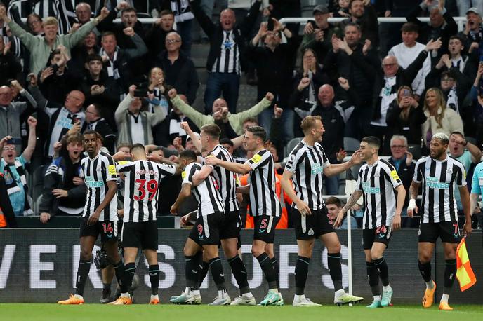 Newcastle | Vodstvo združenja angleških prvoligašev je skušalo preprečiti klubom, kot sta Manchester City in Newcastle, da bi si enostavno zagotavljali usluge igralcev. | Foto Reuters