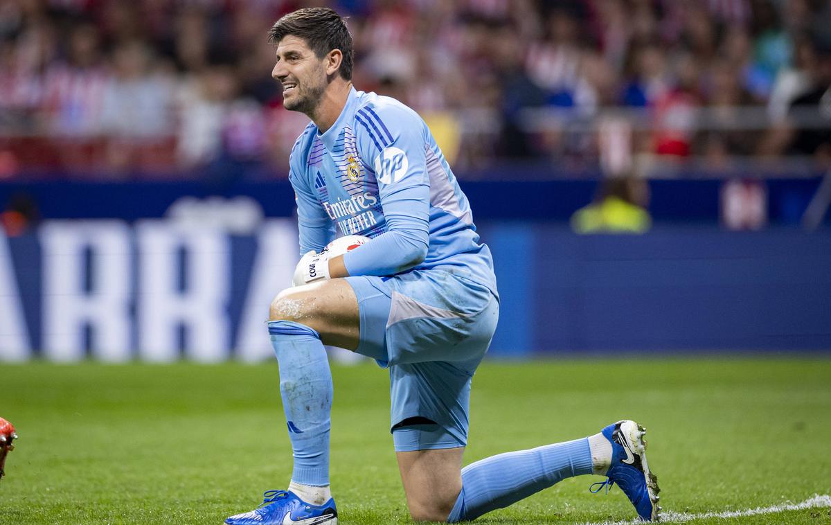 Thibaut Courtois | Belgijski vratar naj bi bil po poročanju španskih medijev že odpisan za sobotni derbi v Madridu. | Foto Guliverimage