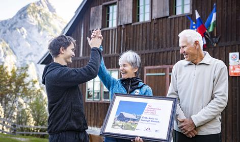 Podelili smo plaketi Češki koči in koči na Žavcarjevem vrhu #foto #video