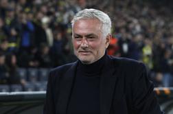 Jose Mourinho napredoval skozi šivankino uho