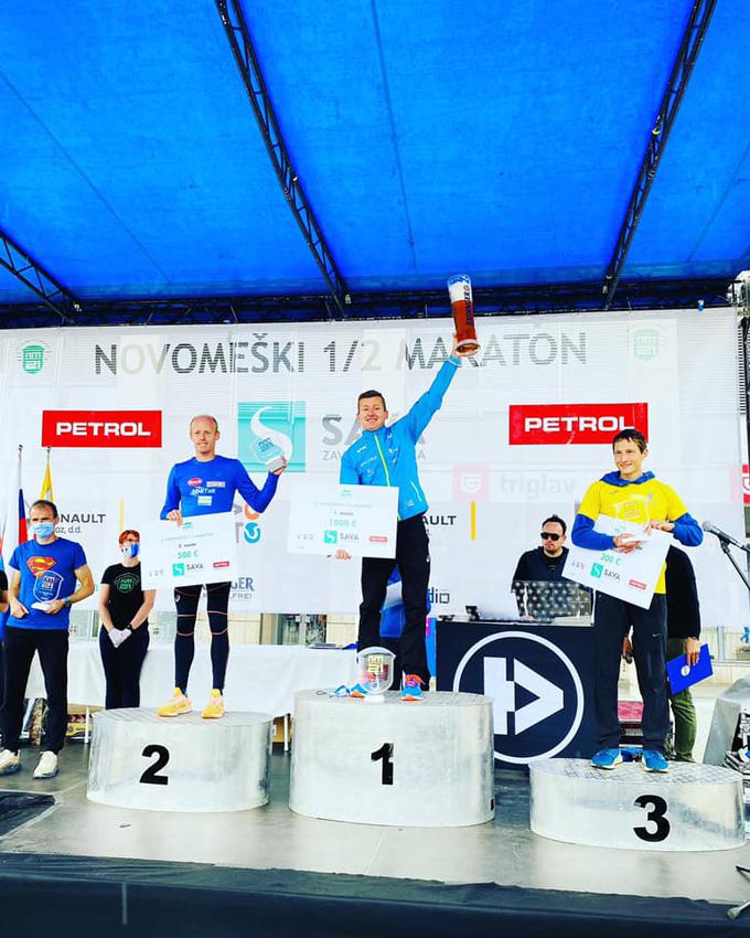 Primož Kobe, Mitja Krevs in Jan Brešan - prva trojka 3. Novomeškega polmaratona.  | Foto: 