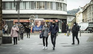 Zaradi epidemije Slovenija ob tri milijarde evrov