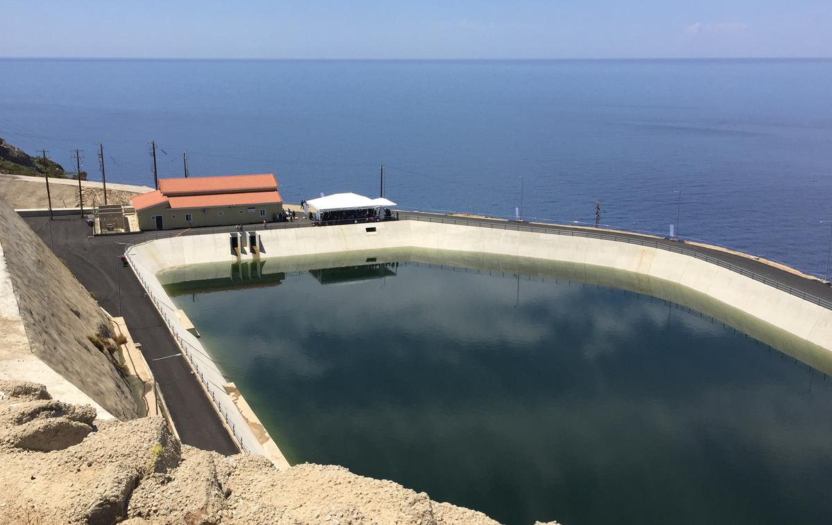 Otok Ikarija | Ikarija je grški otok, na katerem živi nekaj več kot osem tisoč prebivalcev. Menda vsak tretji otočan doseže starost, višjo od 90 let. | Foto Reuters