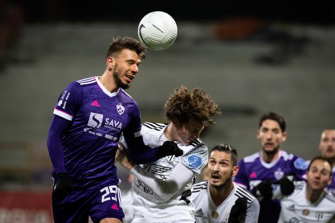 Jan Mlakar | V prejšnji sezoni je Jan Mlakar zabijal za Maribor, v aktualni za Hajduk. | Foto Blaž Weindorfer/Sportida