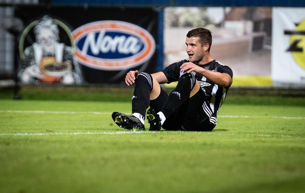 Mura Sturm | Žiga Škoflek, strelec izjemnega zadetka v 3. minuti, bi lahko na začetku drugega polčasa popeljal Muro v vodstvo z 2:1, a je zgrešil vrata iz obetavne akcije. | Foto Blaž Weindorfer/Sportida