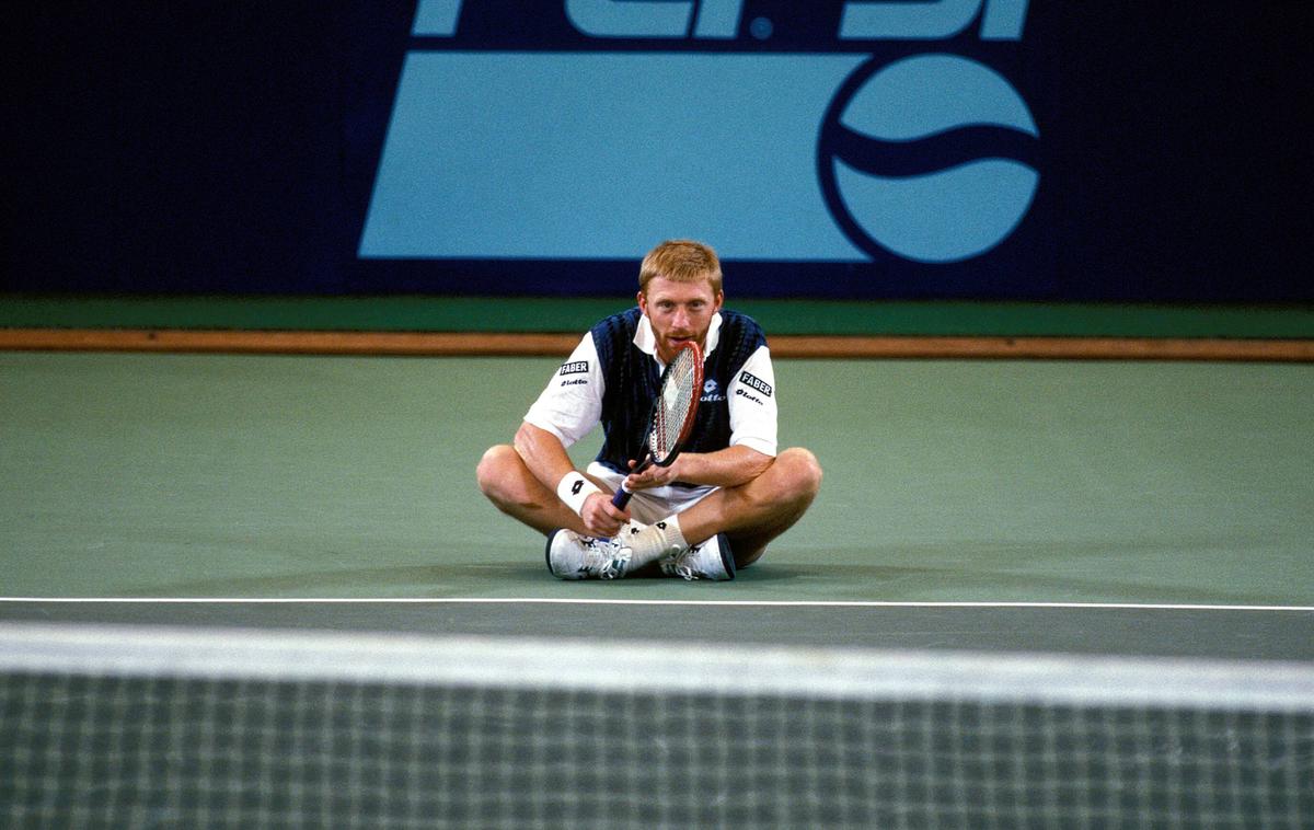 Boris Becker 1994 | Boris Becker je slovel po vročekrvnosti, v začetku kariere je bil večkrat kaznovan zaradi lomljenja loparjev in nadiranja sodnikov, kasneje je to energijo znal sproščati na duhovitejše načine. | Foto Guliverimage