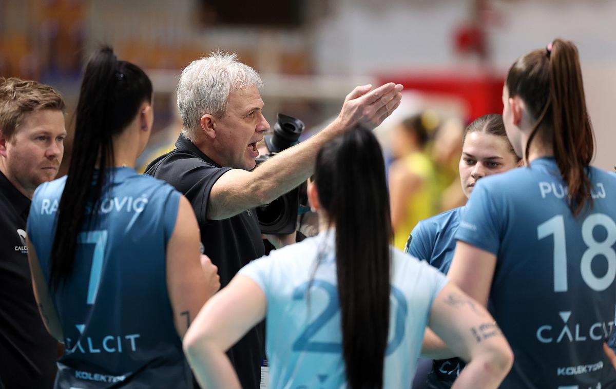 Calcit Volley Fenerbahče | Kamničanke so zmagale tudi v Novi Gorici. | Foto www.alesfevzer.com