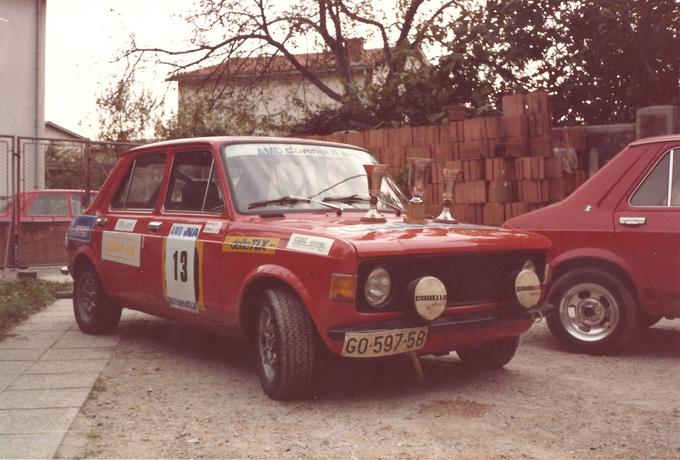 Leon in Marjetka Poberaj sta bila leta 1977 druga na reliju Delta za jugoslovansko DP, ki je potekal tudi prek Platka. | Foto: osebni arhiv/Lana Kokl