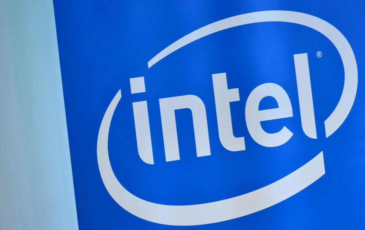 Intel | Gradnja tovarn naj bi se začela v drugi polovici tega leta, proizvodnja čipov pa naj bi po napovedih stekla konec leta 2025. | Foto STA