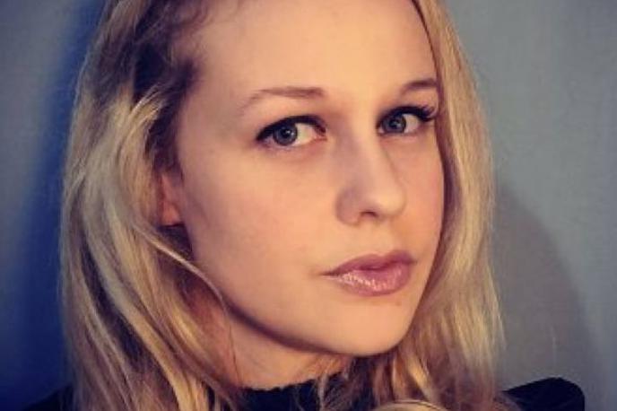 Rebekah Jones | Rebekah Jones še vedno trdi, da jo ima floridska oblast na čelu z guvernerjem Ronom DeSantisom na piki, ker jih je obtožila, da z manipulacijo številk o okužbah s koronavirusom zavajajo javnost in si tako nabirajo politične točke. | Foto GoFundMe / Rebekah Jones