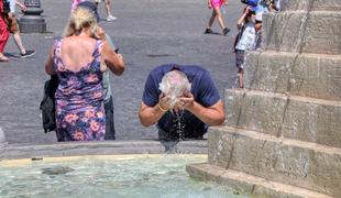 Vročinski val ne popušča: v Italiji rdeč alarm, v Severni Makedoniji številni požari #video