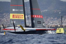 Luna Rossa in Ineos Britannia v finalu pokala izzivalcev #video