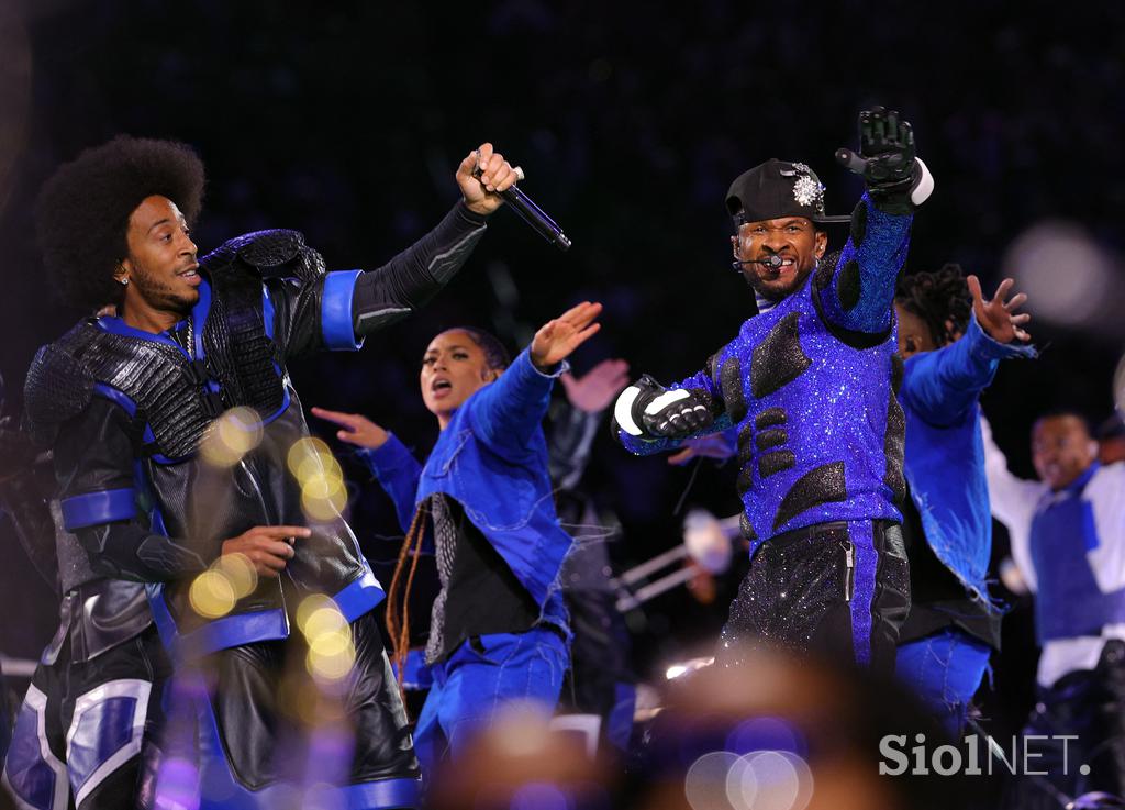 Usher, Super Bowl