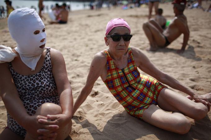 Maske zaščita proti soncu | Foto: Reuters