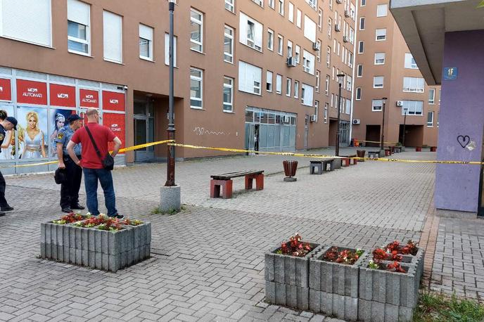 Tuzla, družinska tragedija | Policisti pod nadzorom državnega tožilca opravljajo preiskavo, s katero bodo ugotavljajo okoliščine te tragedije. | Foto Pixsell