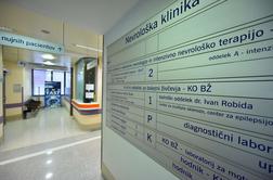 UKC: Kot kaže, se je zaposleni na nevrološki kliniki verbalno znesel nad bolnikom