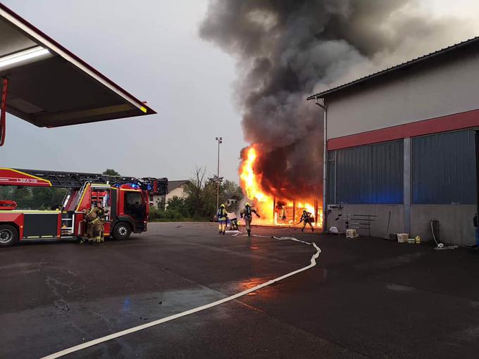 požar na Ižanski cesti | Foto: Gasilska brigada Ljubljana