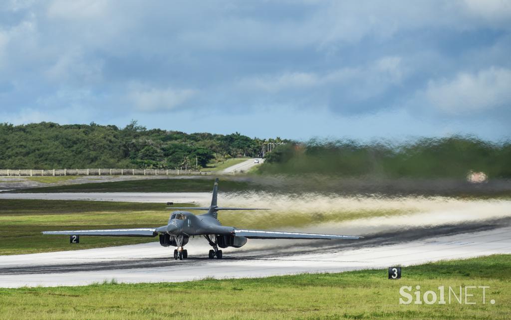 bombnik B-1B, bombnik