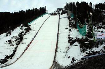 Kranjec že dvakrat prek 210 metrov, Koch najdaljši