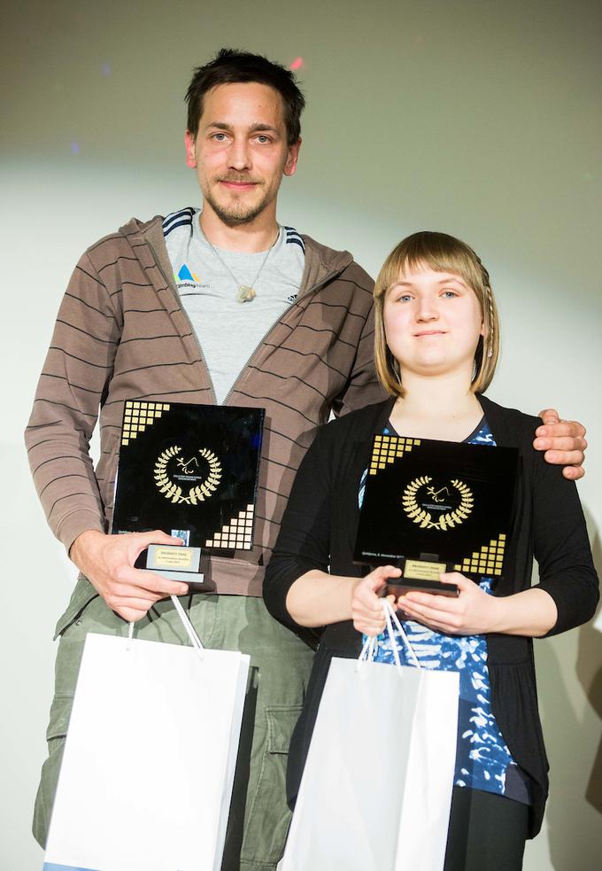 Jurij Ravnik, selektor slovenske paraplezalne reprezentance, in Tanja Glušič, slepo-gluha plezalka, ki je leta 2014 na SP v Gijonu priplezala do prve paraplezalne medalje za Slovenijo. V Innsbrucku bo nastopila v kategoriji omejitve vida B2. | Foto: Vid Ponikvar