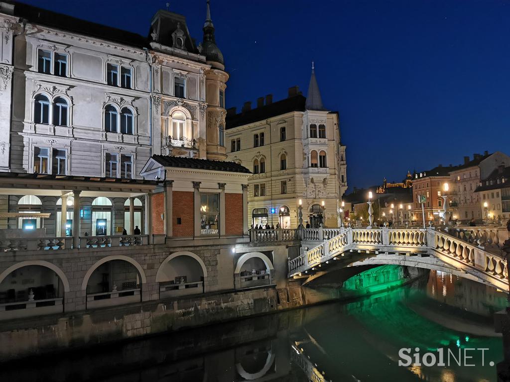 posneto s Huawei P30 Pro, Ljubljana, nočne, modra ura