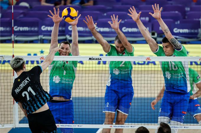 Slovenci bodo konec tedna v Lodžu napadali prvo odličje v ligi narodov, tudi v Pariz pa ne bodo odšli le sodelovat. | Foto: Volleyball World