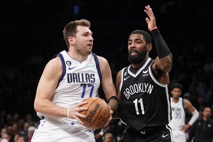 Luka Dončić Kyrie Irving | Luka Dončić in Kyrie Irving sta soigralca, skupaj pa bosta morda zaigrala v noči na soboto. | Foto Guliverimage