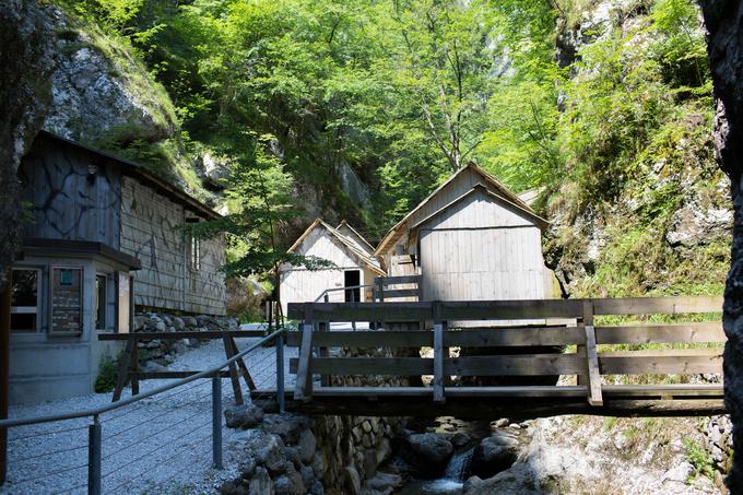 Prve ranjence so v bolnico Franja pripeljali 23. decembra 1943, v njej pa so zdravili vse do 5. maja 1945, ko so jo bolniki in osebje zapustili. | Foto: Klemen Korenjak