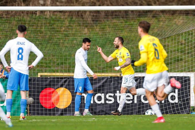 Matej Poplatnik je popeljal Bravo v vodstvo in dosegel jubilejni deseti gol v tej sezoni. | Foto: Aleš Fevžer