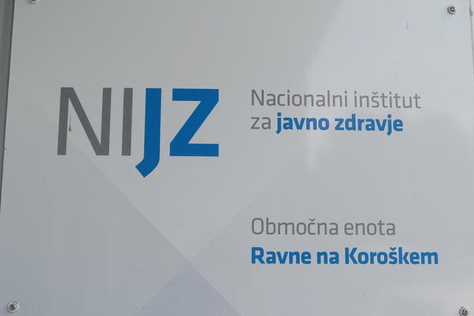 NIJZ | NIJZ bo do konca tedna in v začetku naslednjega poslalo okoli milijon digitalnih covidnih potrdil. | Foto STA