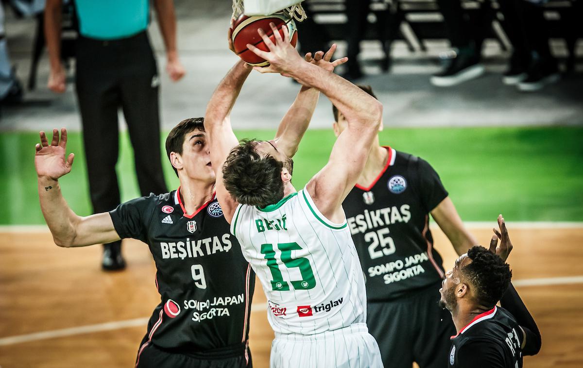 Petrol Olimpija Bešiktaš | Petrol Olimpija je za slovo od lige prvakov s 75:81 izgubila z Bešiktašem. | Foto Vid Ponikvar