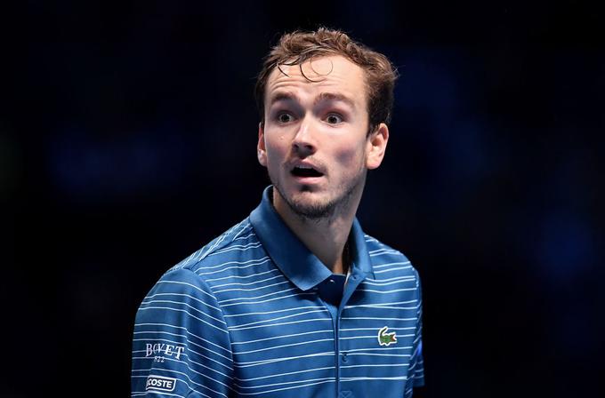 Daniil Medvedev je proti koncu tretjega niza nerazumljivo popustil. | Foto: Gulliver/Getty Images