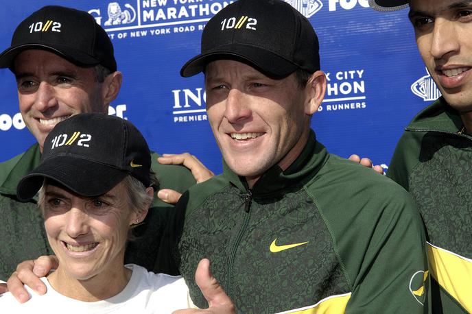 Lance Armstrong, Alberto Salazar, Joan Benoit in Hicham El Guerrouj – newyorški maraton 2006 | Lance Armstrong z Albertom Salazarjem, Joan Benoit in Hichamom El Guerroujem na newyorškem maratonu leta 2006 | Foto Reuters