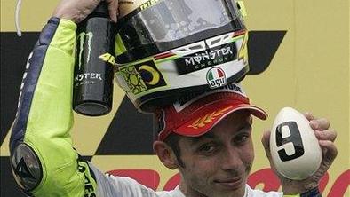 Rossi in Lorenzo obiskala Tajsko