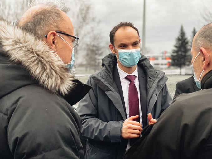 Slovenski zunanji minister Anže Logar je ocenil, da so v preteklih desetih mesecih odnose med Ljubljano in Zagrebom spravili na višjo raven. | Foto: Vlada RS