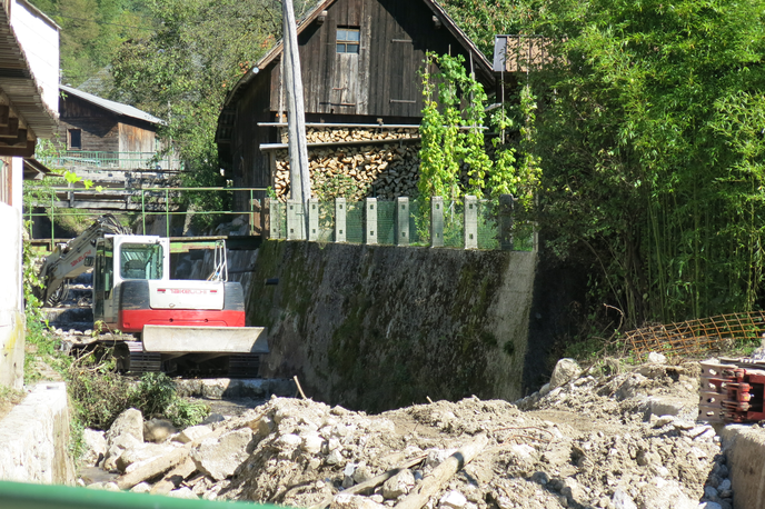 Koroška Bela urejanje struge plaz potok Bela | Foto STA