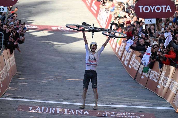 Tadej Pogačar, Strade Bianche 2024 | Tadej Pogačar je v velikem slogu osvojil Strade Bianche. | Foto Guliverimage