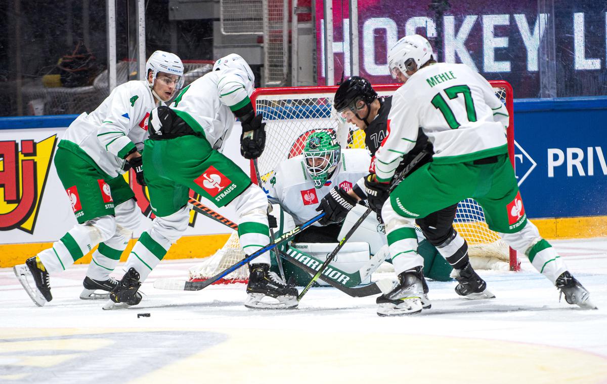 TPS Turku : HK SŽ Olimpija; hokejska liga prvakov | Hokejisti Olimpije so v ligi prvakov debitirali s porazom (2:3) pri finskih podprvakih. | Foto Domen Jančič/HK SŽ Olimpija