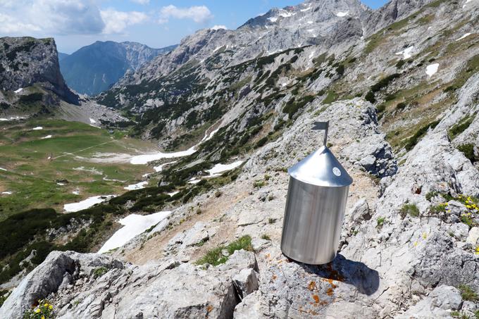 Pogled z Male Ojstrice navzdol na planino Korošica | Foto: Matej Podgoršek