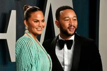 John Legend in Chrissy Teigen