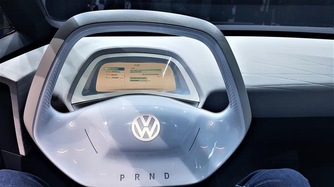 Električna prihodnost Volkswagna je za zdaj še futuristična. Tekmeci medtem že predstavljajo konkretne serijske avtomobile z odličnimi lastnostmi. | Foto: Gregor Pavšič