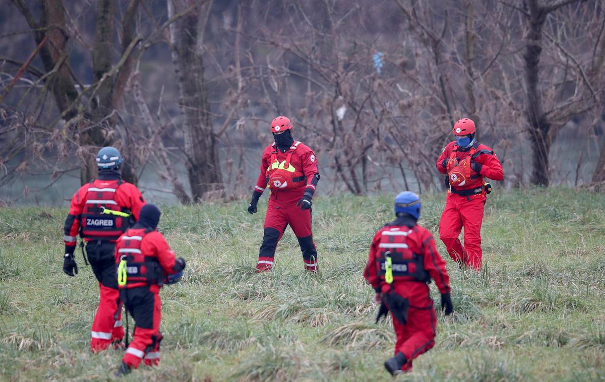 iskalna akcija, deklica, Zagreb, 17.1.2025 | Iskanje deklice v reki Savi so razširili na še večje območje. | Foto Pixsell