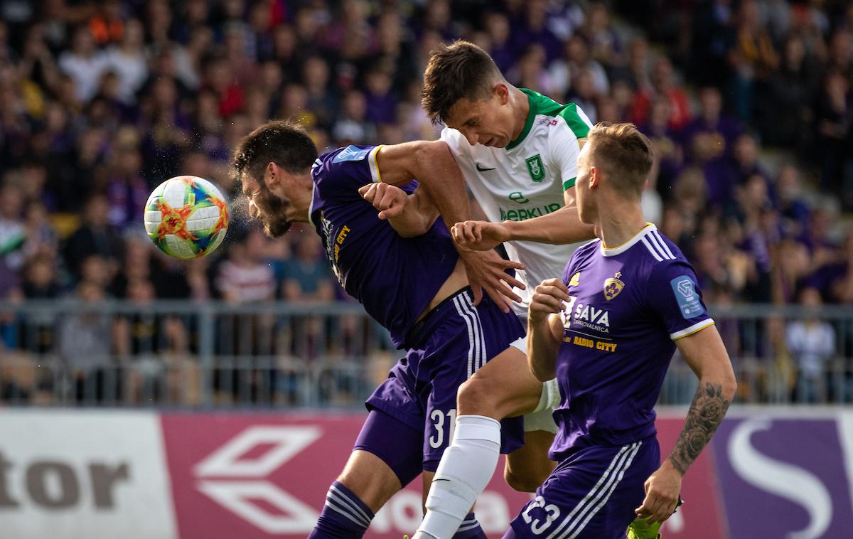 Maribor Olimpija | Trenutek, ki je usmeril srečanje v prid Olimpiji. Prvi gol Harisa Kadrića. | Foto Blaž Weindorfer/Sportida