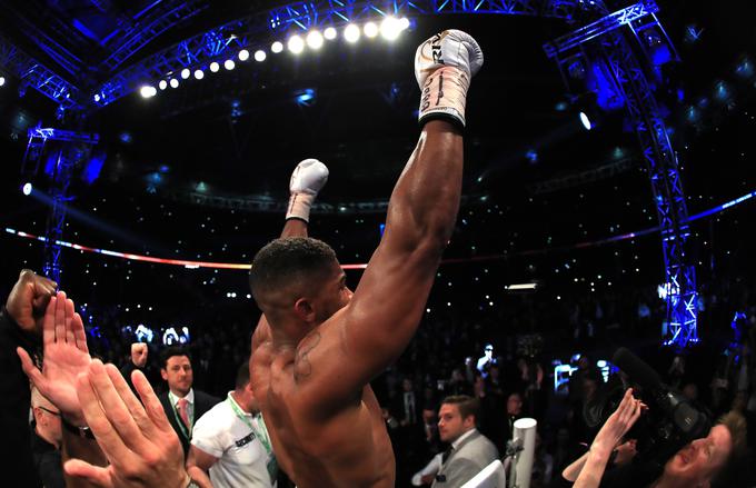 Anthony Joshua je po zmagi nad Kličkom izzval Tysona Furyja. | Foto: Guliverimage/Getty Images